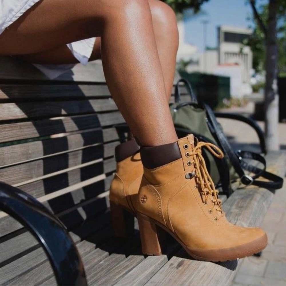 Timberland Women's Allington Lace-Up 6- Inch Classic Casual Elegant Boot Sz 8